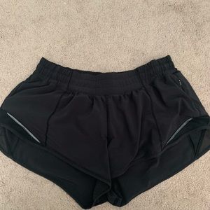 Lulu lemon Hotty hot shirt 2.5